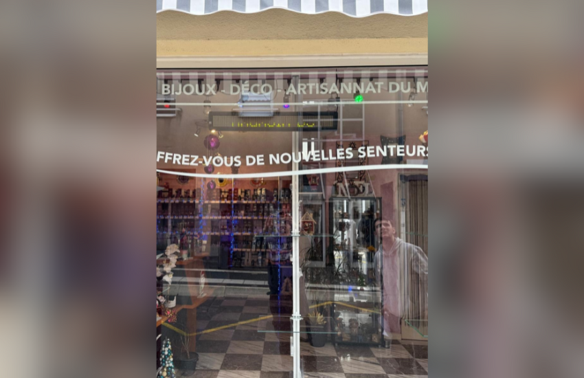 Image d'un lettrage adhésif